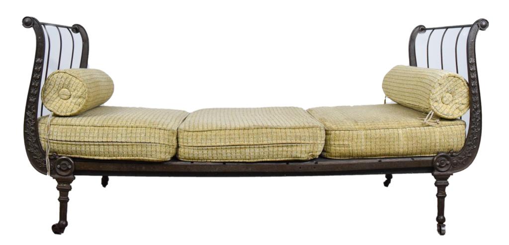 Wrought Iron Day Bed (1 of 6)