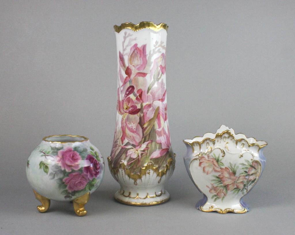 Lot of Three Porcelain Vases (1 of 16)