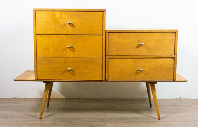 Paul McCobb Planner Group Bench And Chest: Paul McCobb (Massachusetts 1917-1969) Planner Line for Winchendon Furniture Company. Bench 1546. Double Drawer Dresser 1503 and Three Drawer Chest 1506. Marks, dents and scratches. Over all wear consi