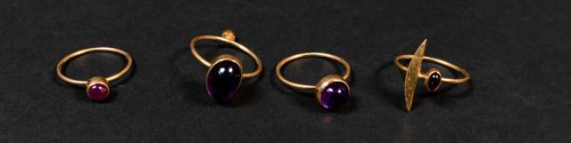Grouping of 4 18Kt Gold Rings (1 of 9)