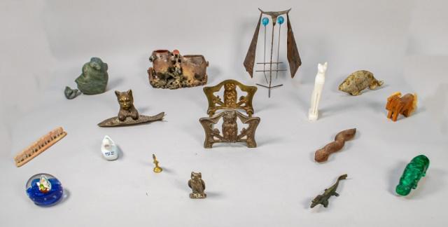 Lot of Animal Items (1 of 20)
