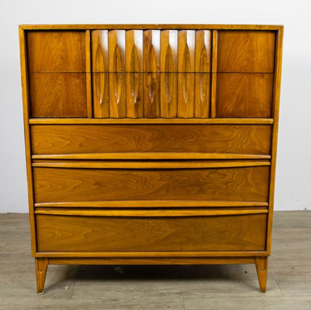 Mid Century Modern Thomasville Dresser