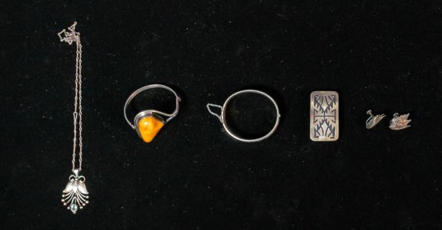 Grouping of Silver Jewelry (1 of 12)