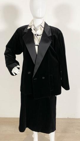 Guy Laroche Velvet Suit and Albert Nippon Shirt: Lot includes Guy Laroche velvet blazer with satin collar, size 42, made in France, 18" at shoulders,28" L, light wear, good condition; Guy Laroche Boutique Paris velvet skirt, size 46, 30"L, light wea