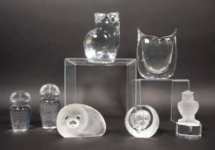 Grouping of 7 Crystal Items: Grouping of 7 crystal items. Mid 20th Century. These include a Goebel owl on pedestal (marked Goebel 1985 on base), an Orrefors owl (marked ORREFORS 42 85-111 OLLG ALBERIUS on base), a Kosta candy vas