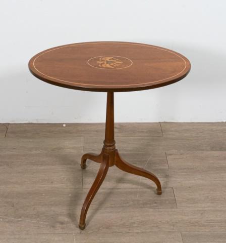 Federal Style Tilt Top Side Table (1 of 9)