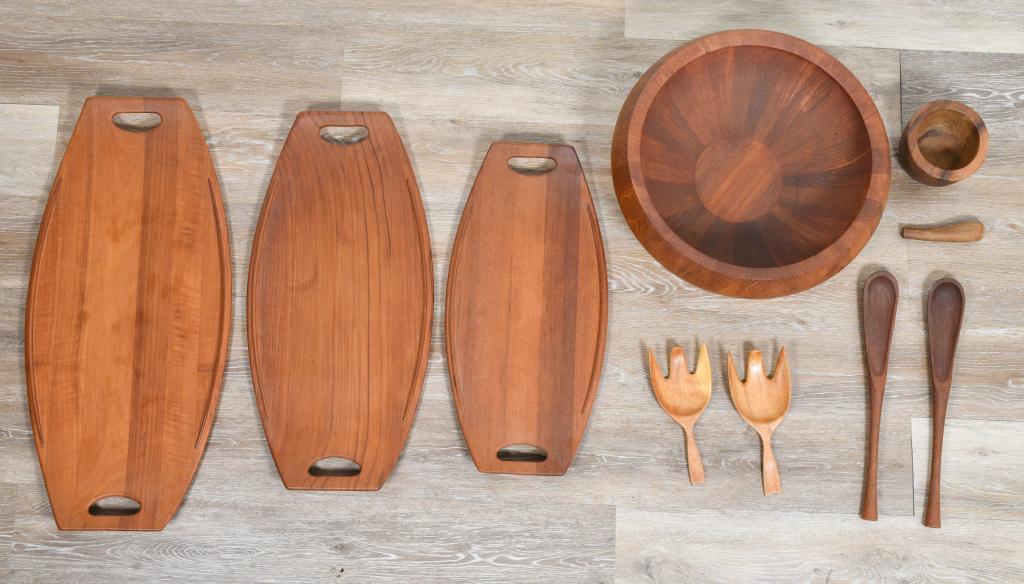 8 Pieces of Wooden Kitchenware (1 of 6)