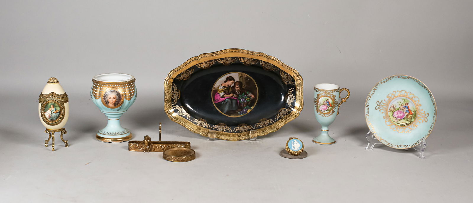 7 Victorian Style Decorative Items (1 of 20)