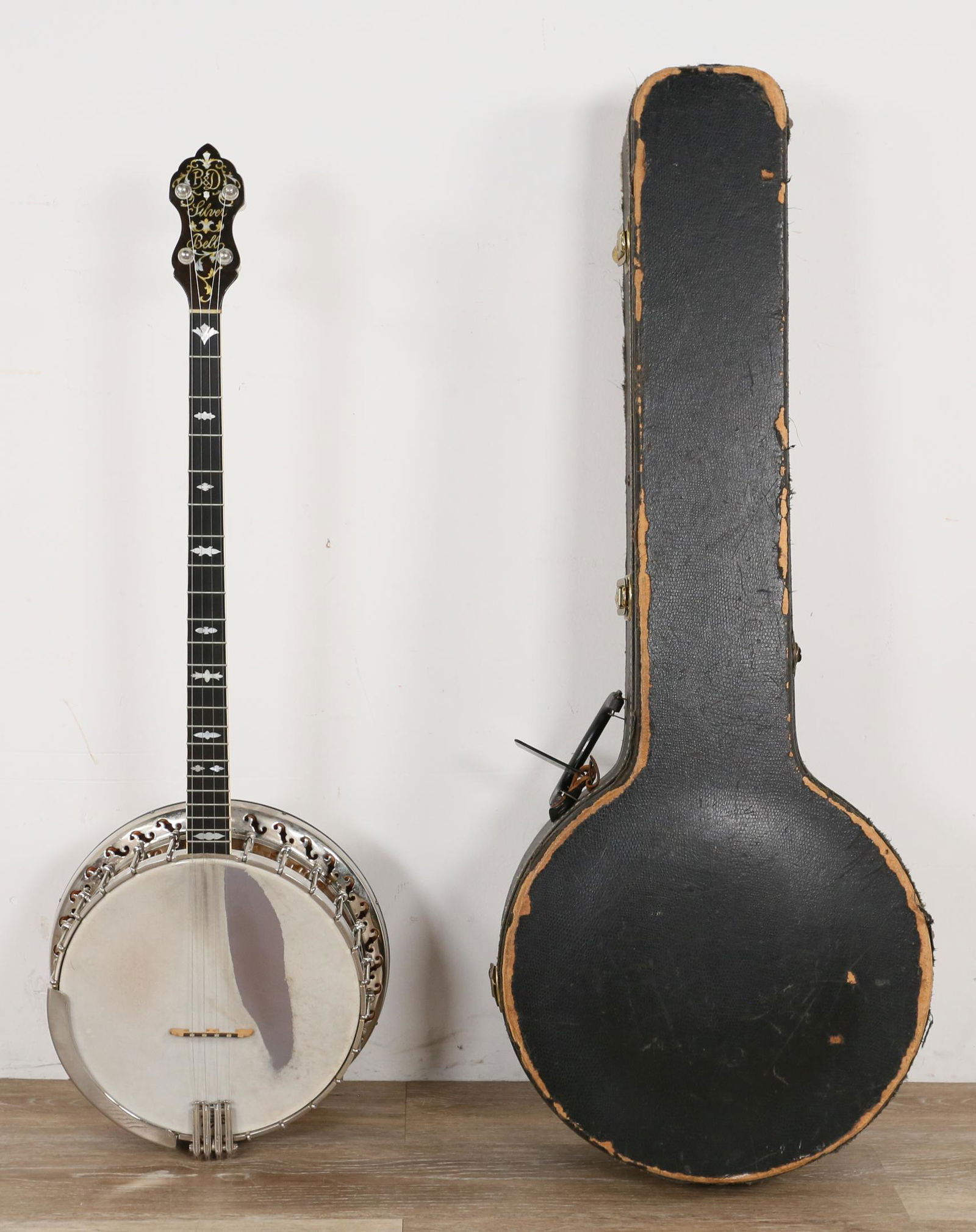 Bacon and Day Silver Bell Plectrum Banjo (1 of 20)