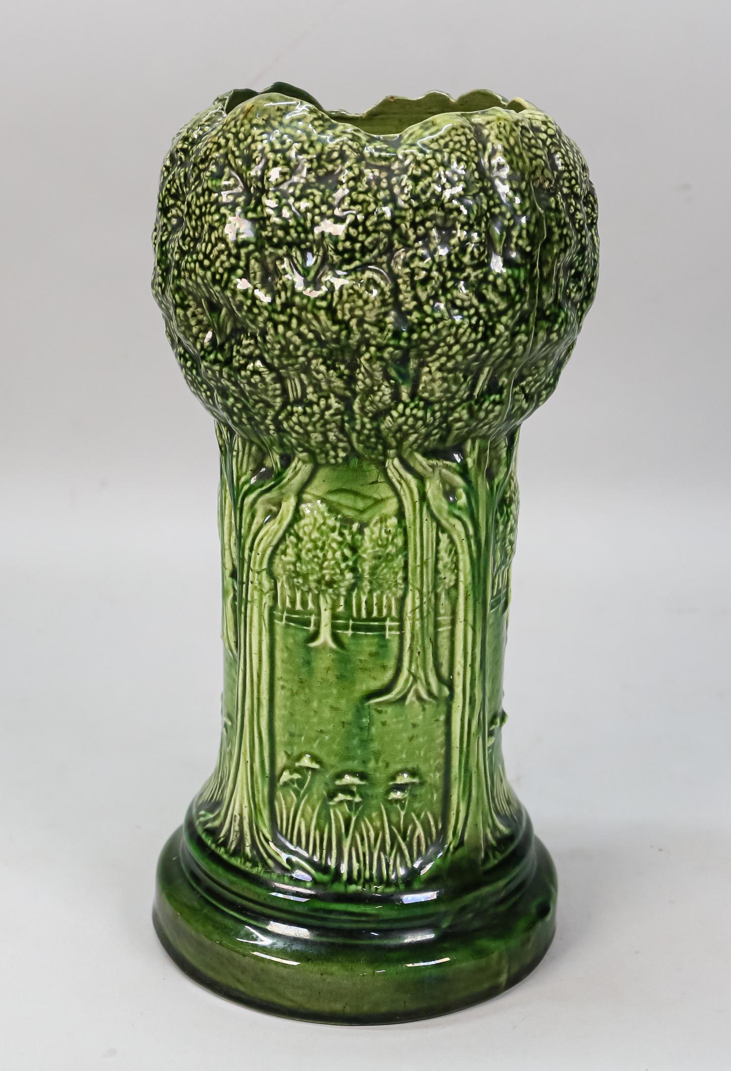Brush McCoy Woodland Pottery Vase (1 of 7)