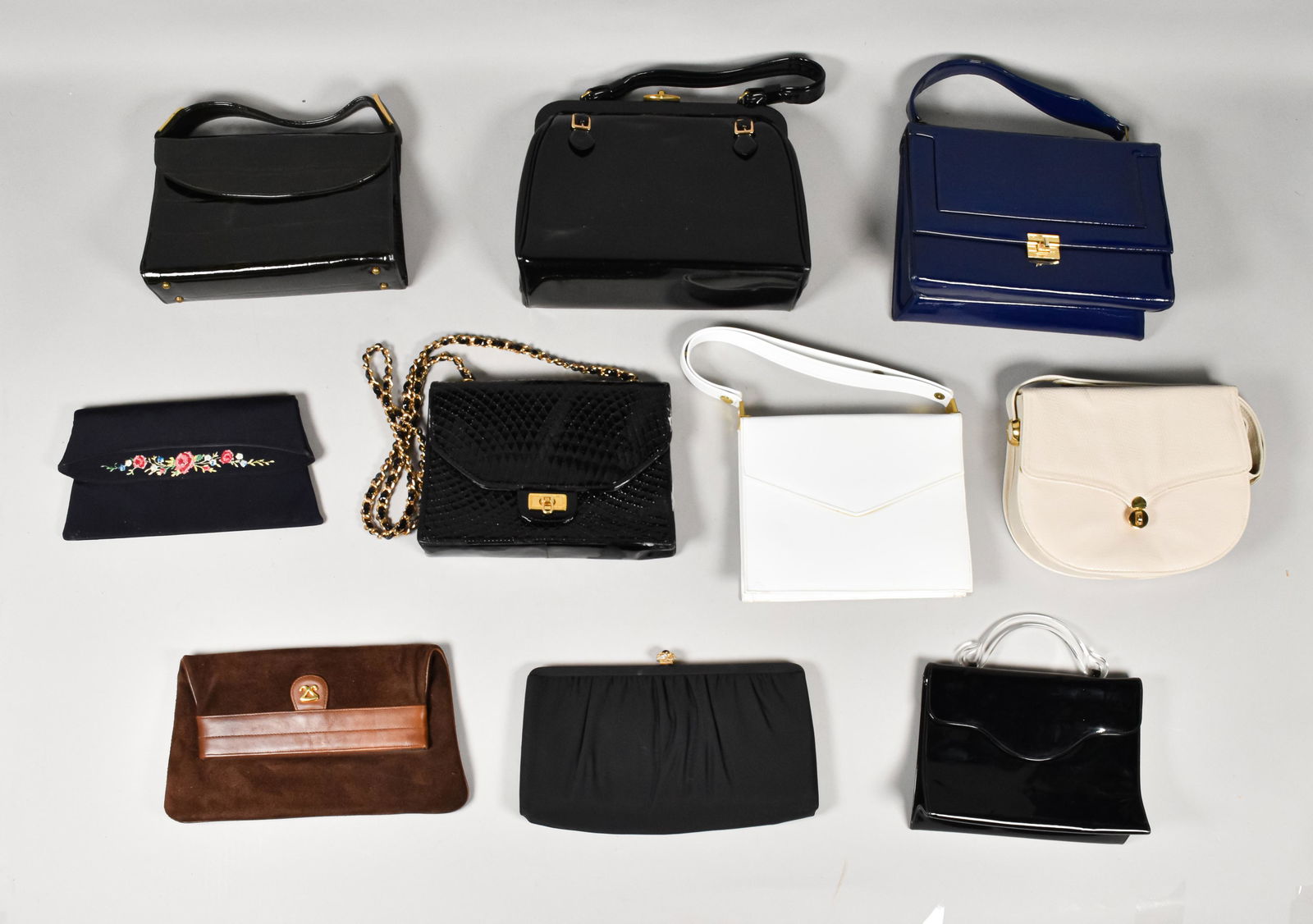 Ten Vintage Handbags (1 of 14)