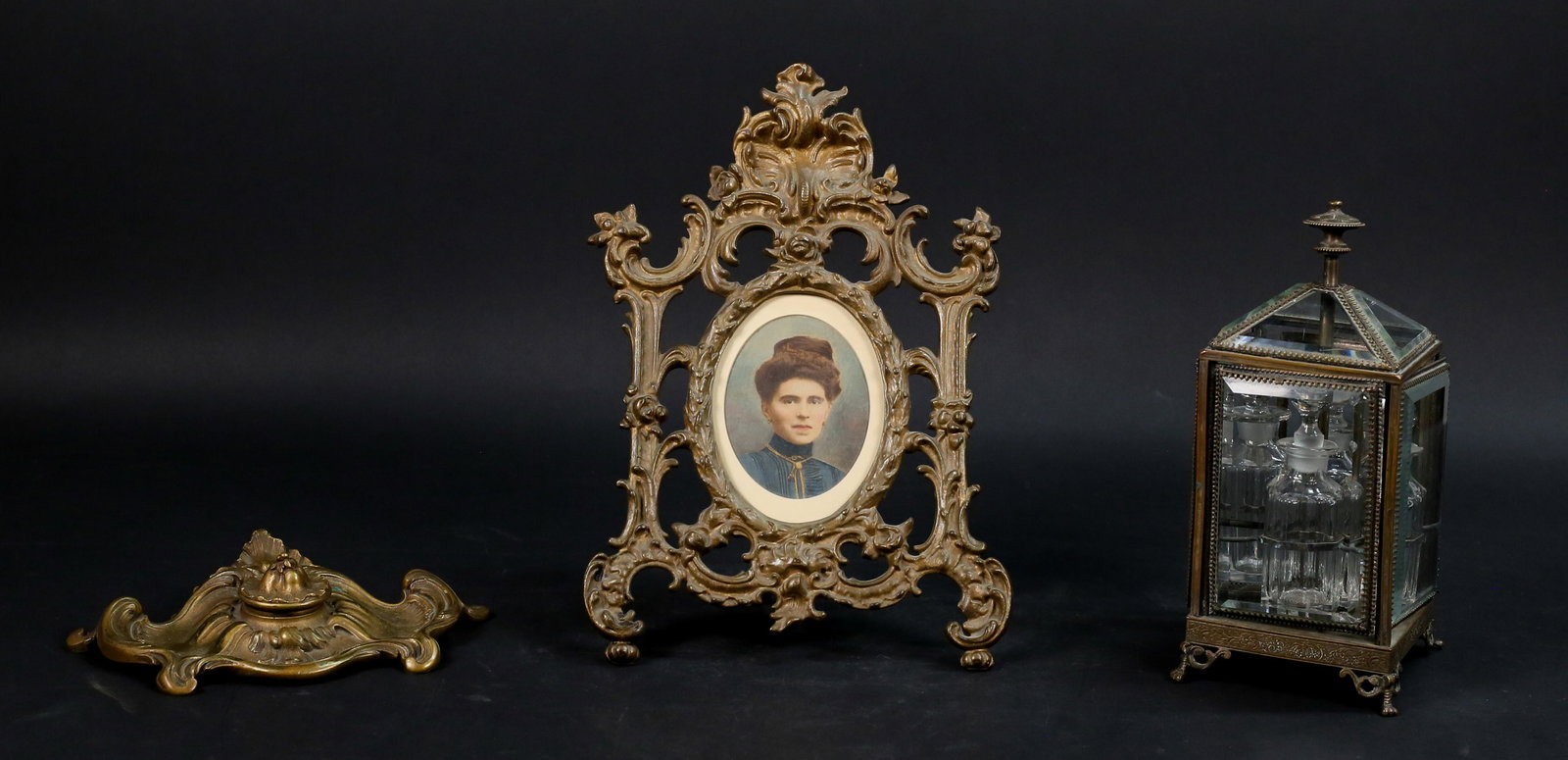 3 Tabletop Items (1 of 19)