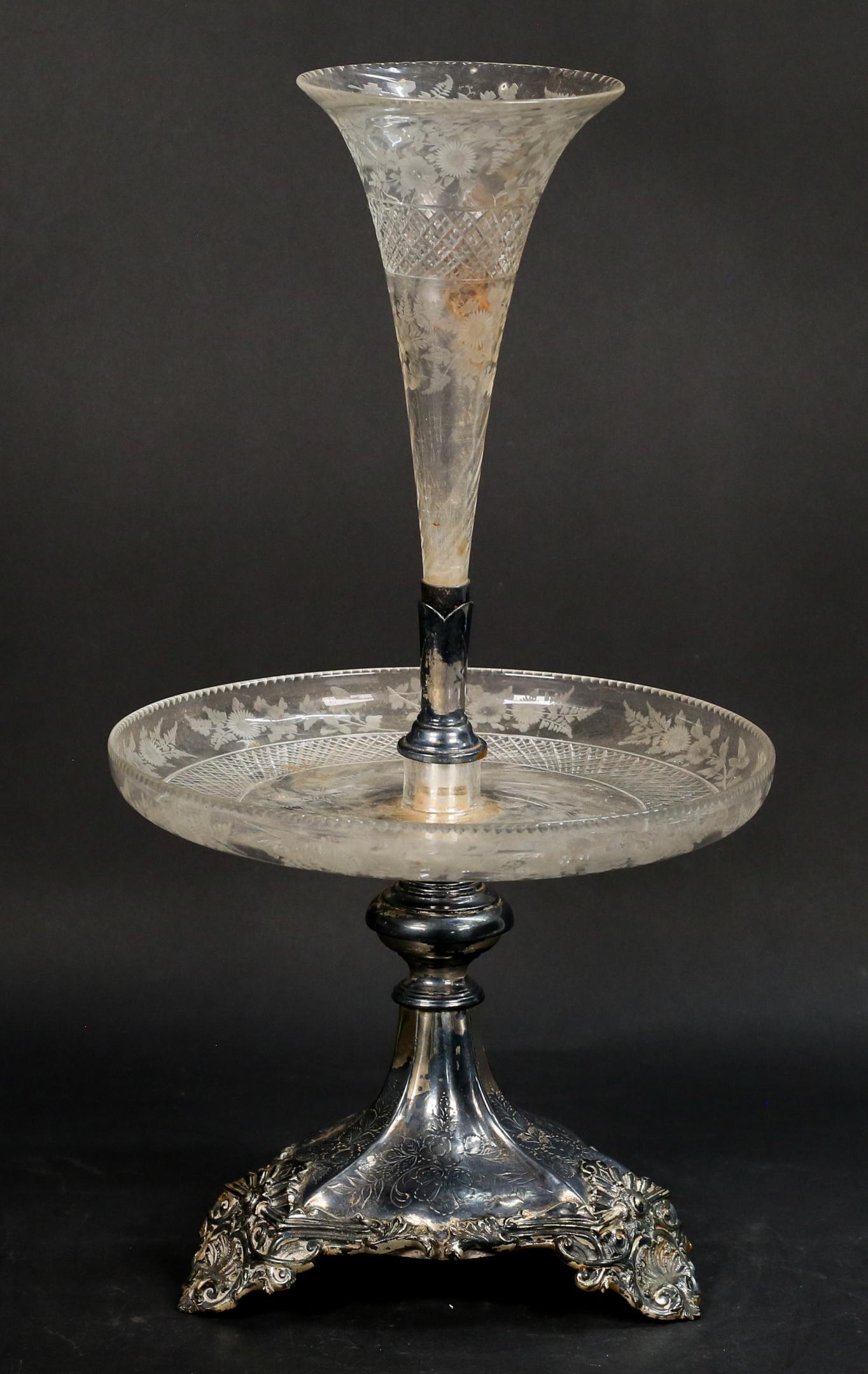 Walker & Hall Silverplate Epergne (1 of 15)