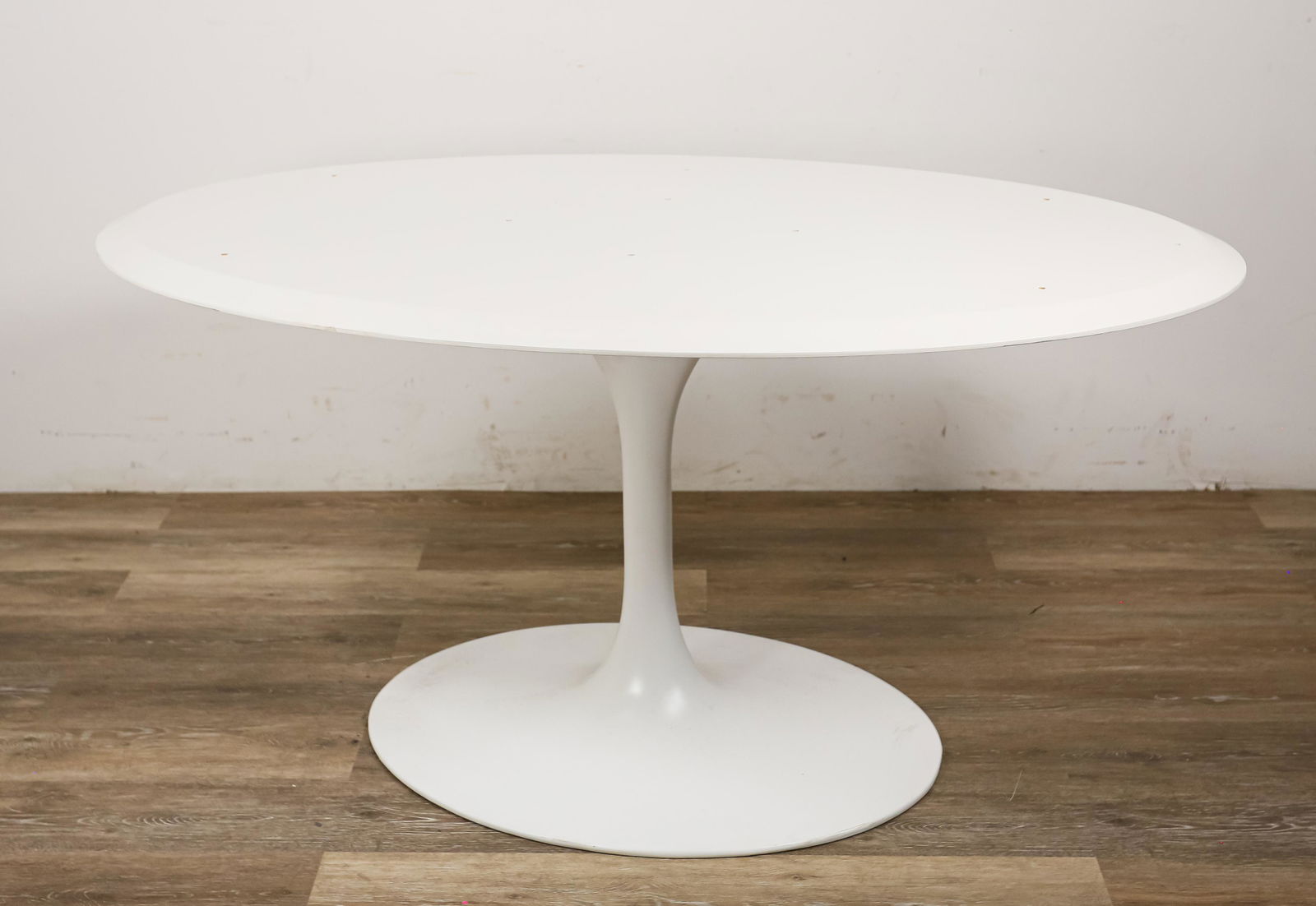 Eero Saarinen Style Tulip Form Dining Table (1 of 6)