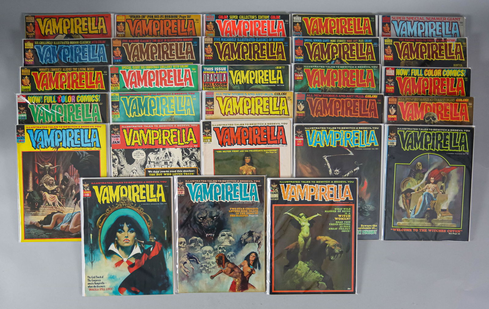 53 Warren Publishing Vampirella Frank Frazzetta (1 of 15)