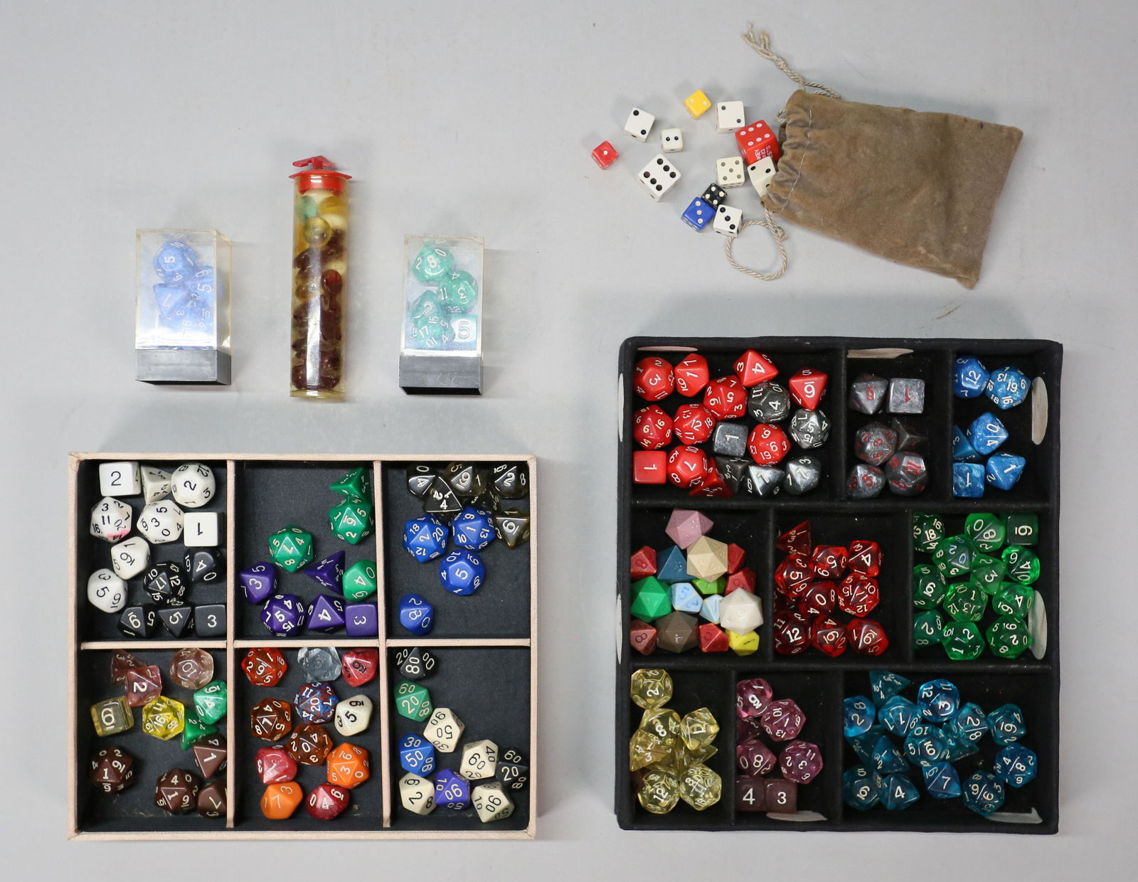 Vintage Dungeon And Dragons Role Playing Dice Lot (1 of 7)