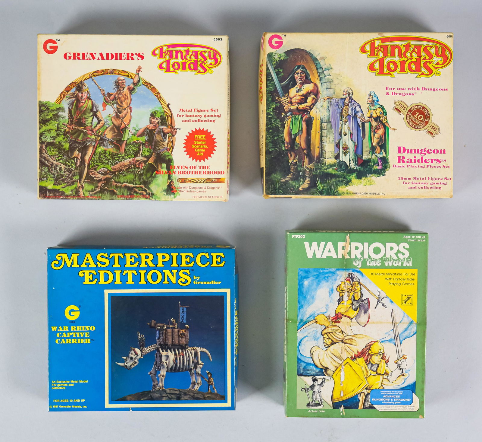 32 Dungeon And Dragons Miniatures Boxed Sets (1 of 17)