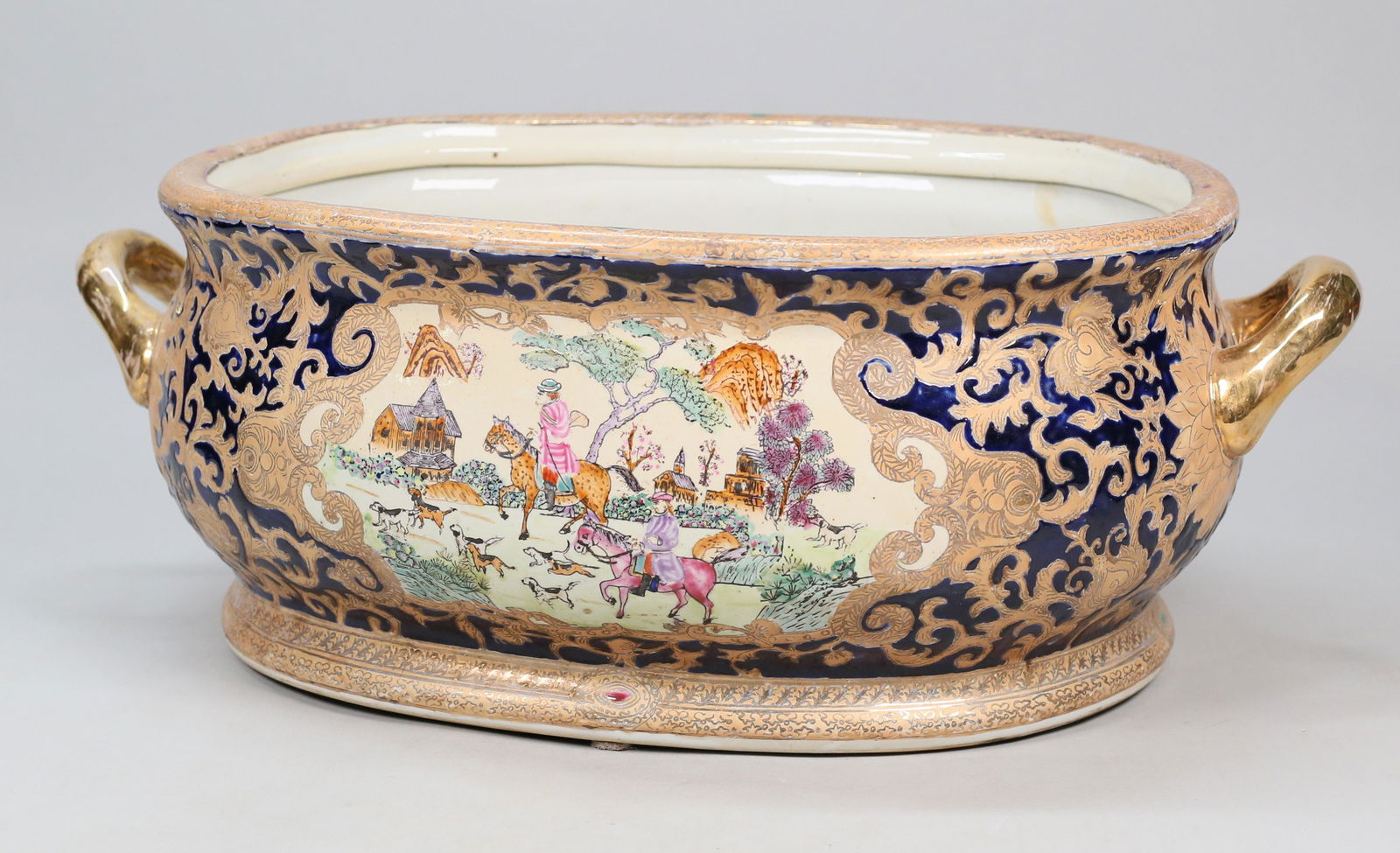 Chinese Porcelain Footbath (1 of 11)