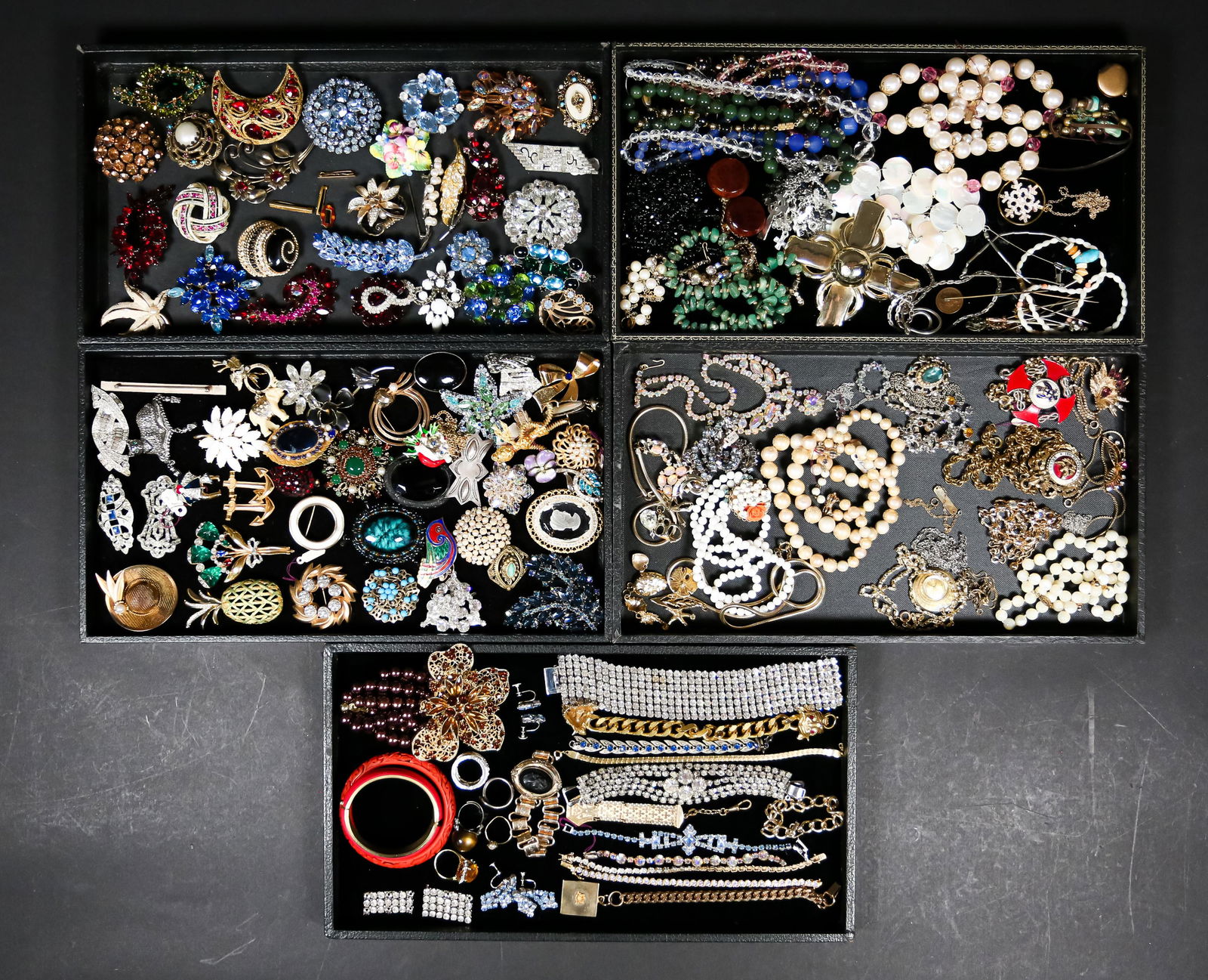 Lot of Costume Jewelry (1 of 20)