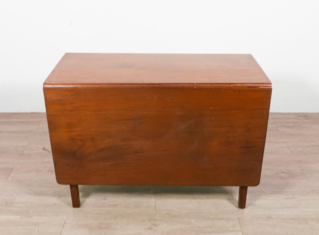 Federal Style Drop Leaf Table (1 of 7)