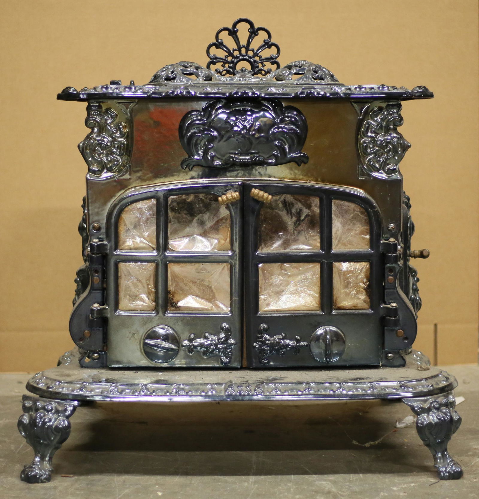 Smith and Wellstood Cast Iron Stove (1 of 14)