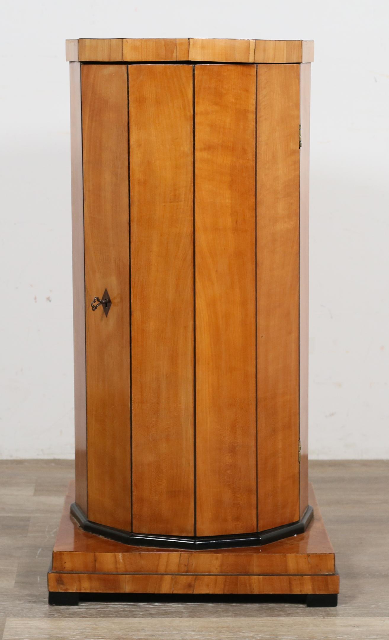 Biedermeier Floor Bar Cabinet (1 of 15)