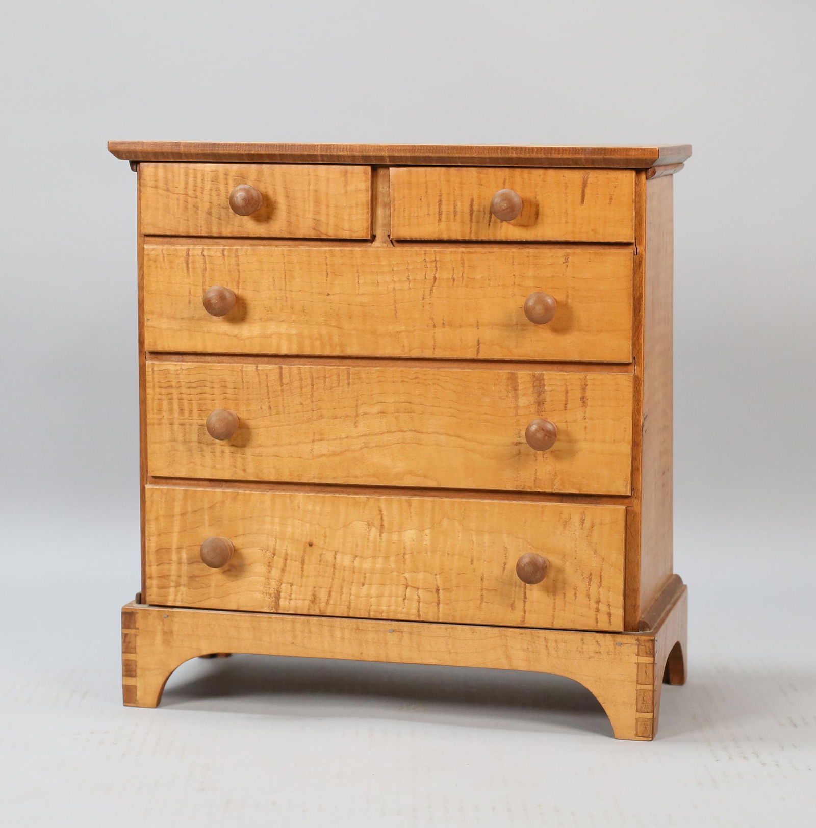 Miniature Chest of Drawers (1 of 8)