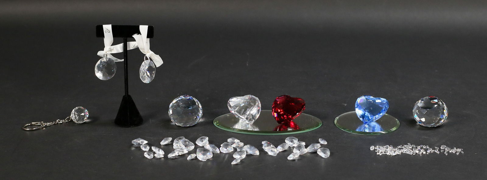 Swarovski Crystal Hearts & Paperweights (1 of 19)