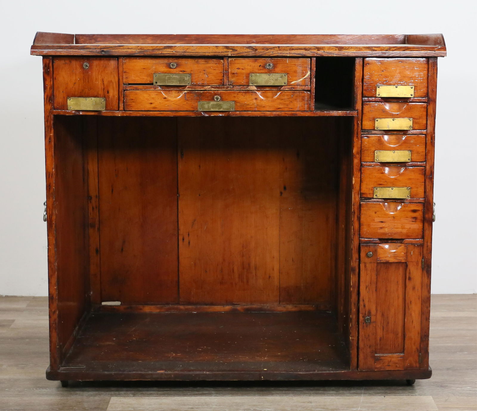 Watchmaker's Workbench (1 of 20)