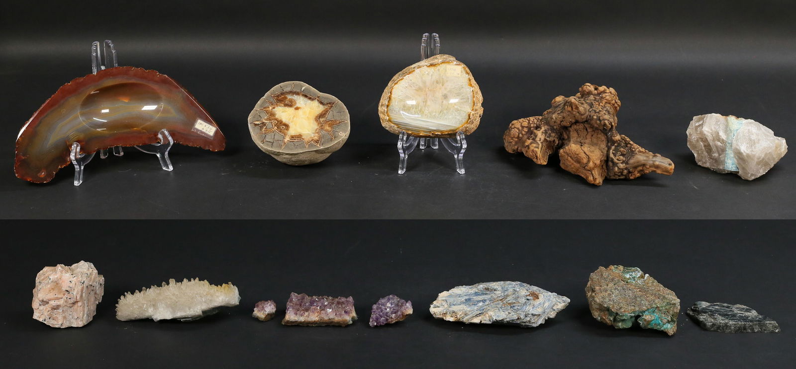 Lot of Mineral Specimens (1 of 20)