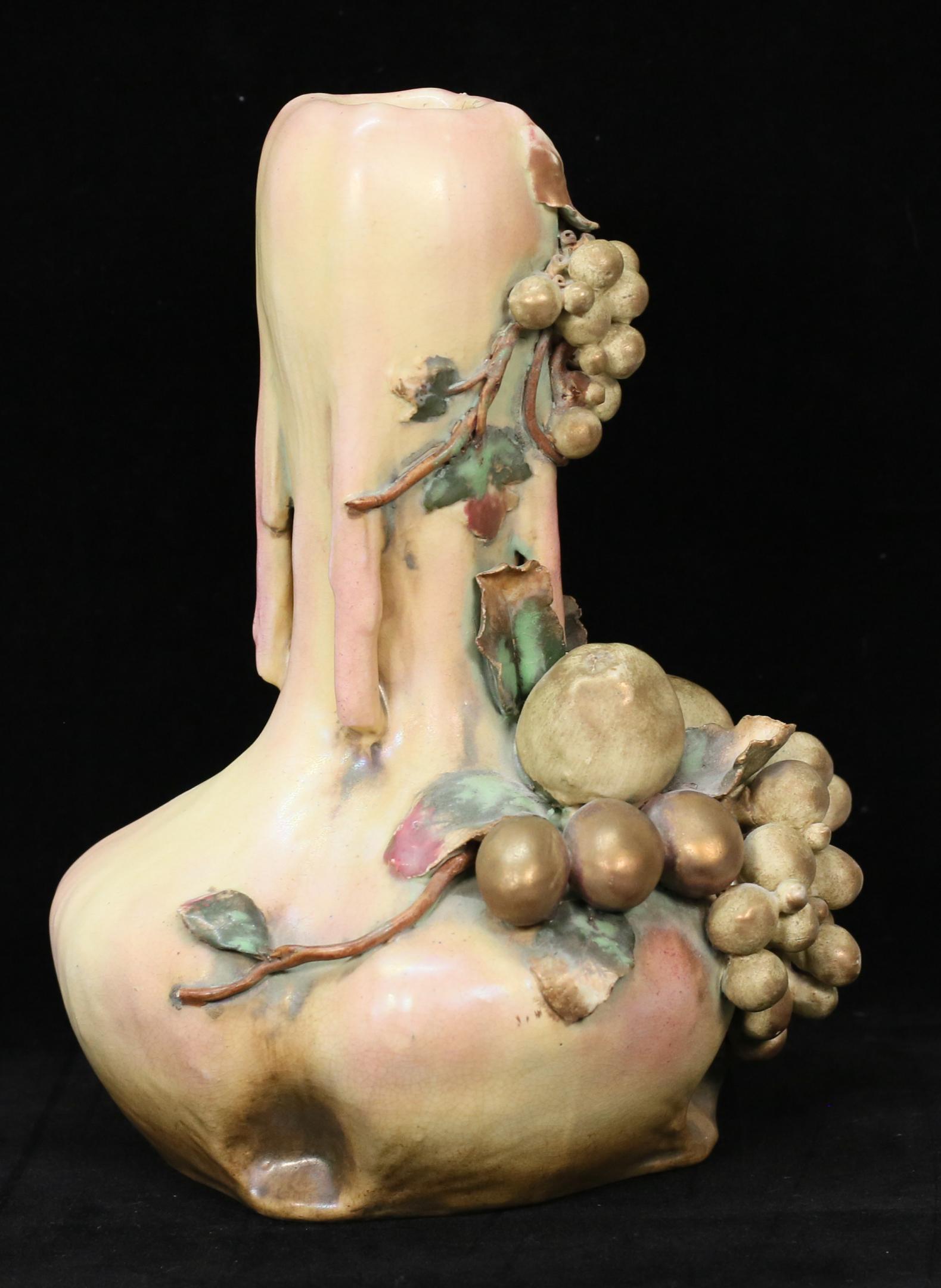 Amphora Edda Pottery Vase Grapes (1 of 16)