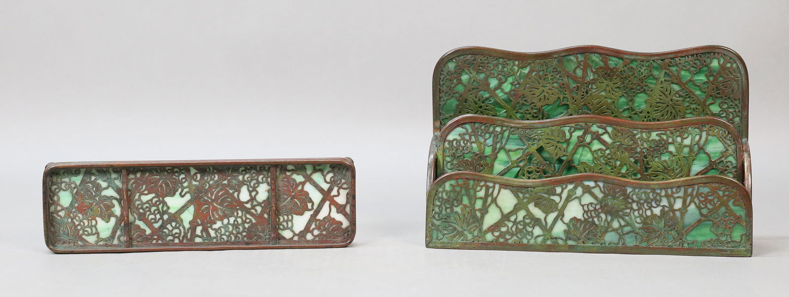 Tiffany Studios Grapevine Pen Tray & Letter Rack (1 of 18)