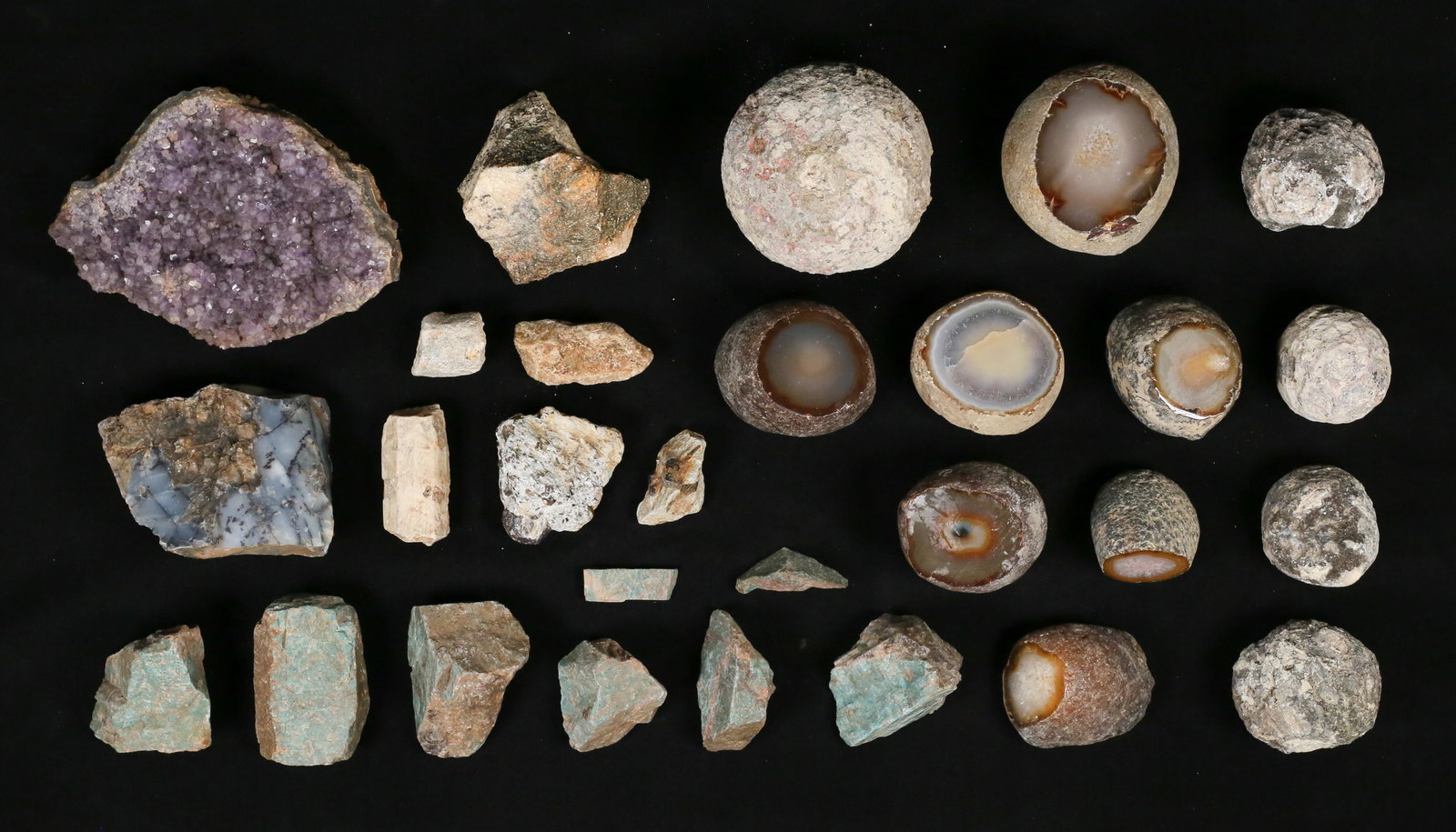 Minerals Amazonite Amethyst Garnet Beryl (1 of 15)