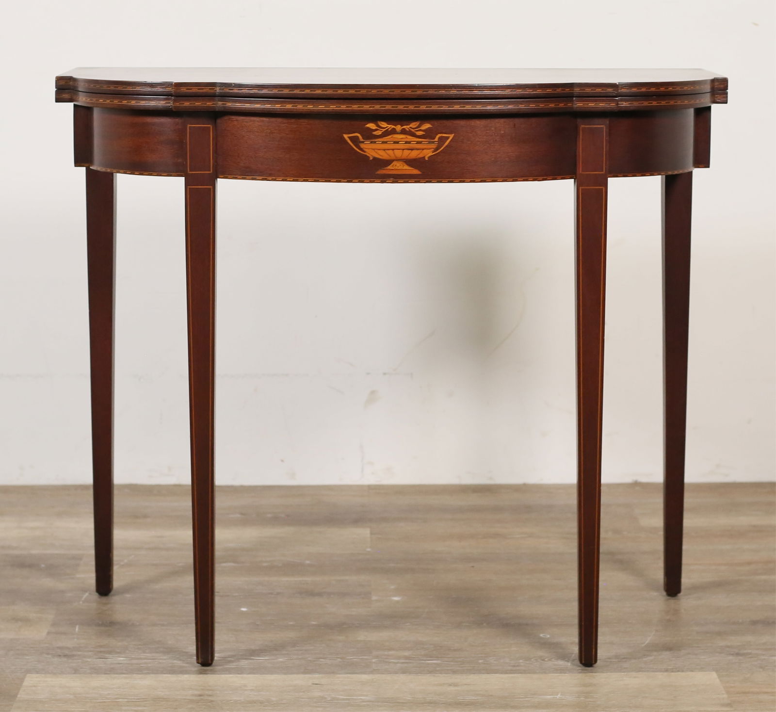 Charak Federal Style Mahogany Game Table (1 of 14)