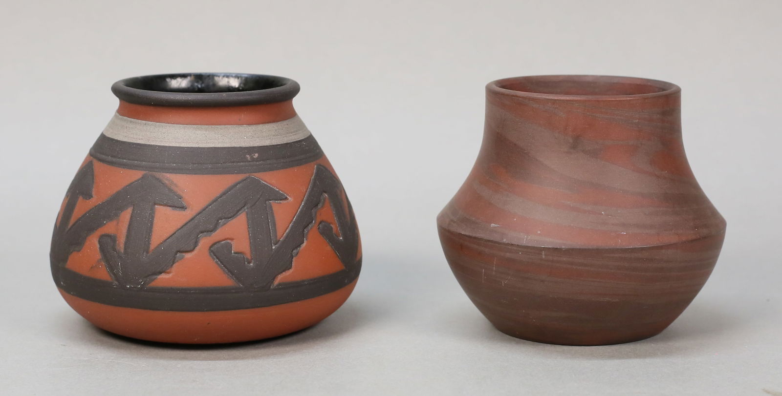 2 Pottery Vases Niloak & Clifton Indian Ware (1 of 10)