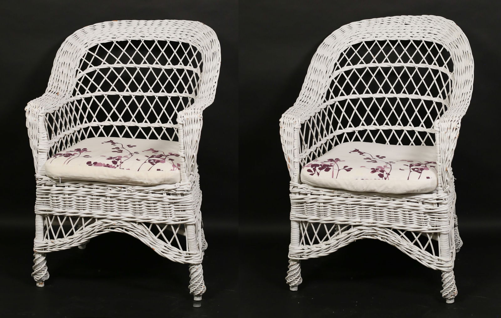 Pair of White Wicker Outdoor Lounge Chairs (1 of 20)