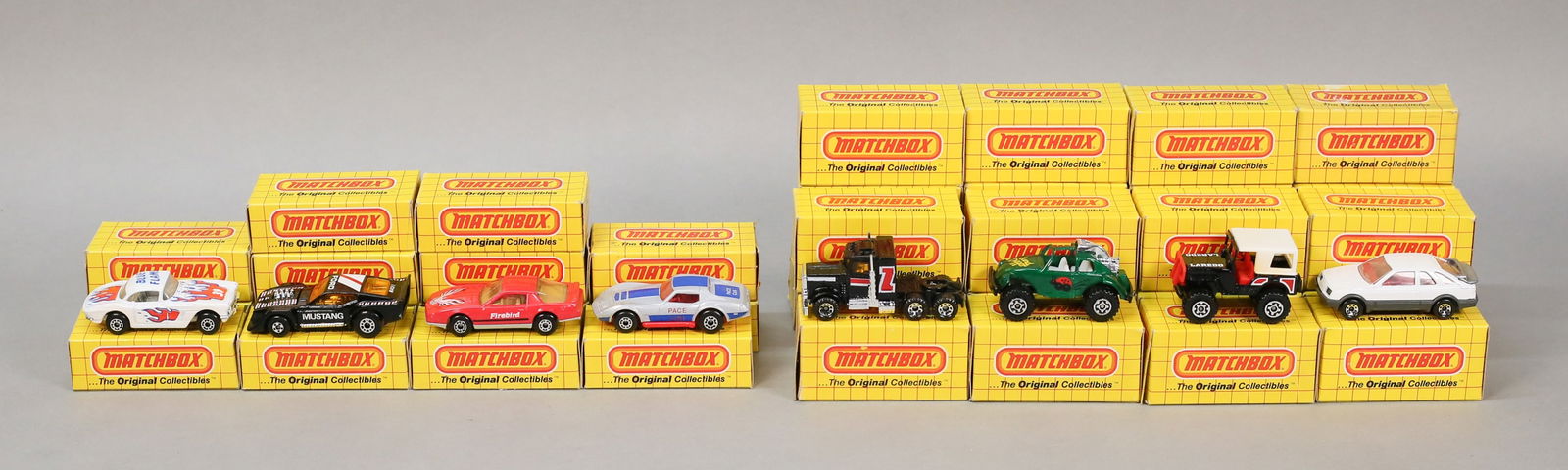 38 Vintage Matchbox Cars & Trucks 1980s (1 of 19)