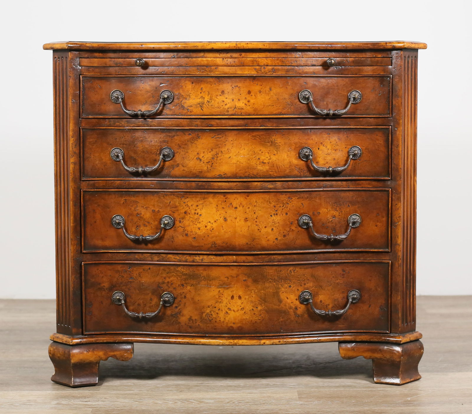 Georgian Style Serpentine Front Chest of Drawers (1 of 12)