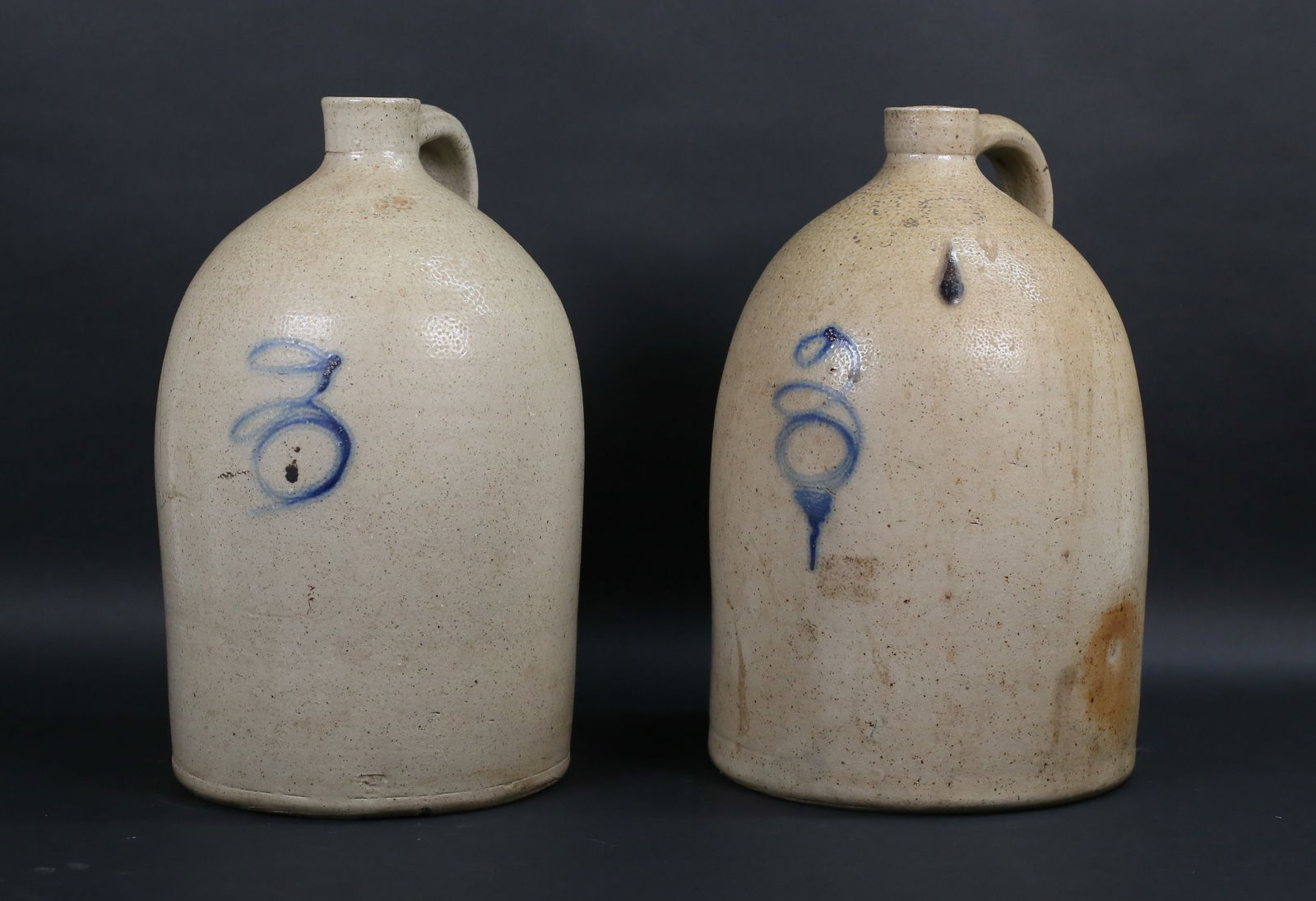 Pair of Blue Decorated 3 Gallon Stoneware Jugs (1 of 14)