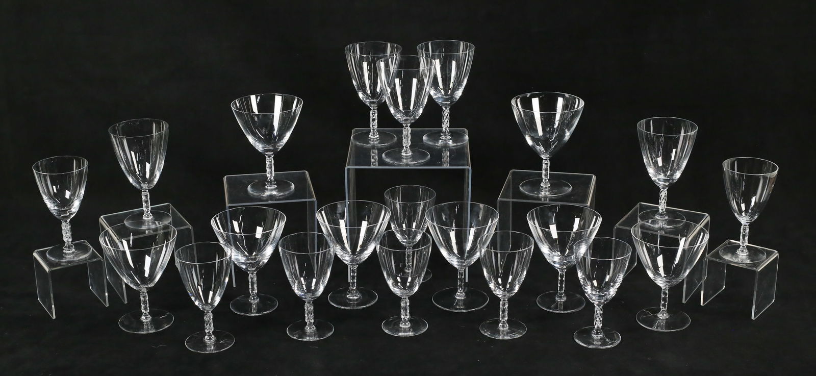 21 Pieces Lalique Guebwiller Stemware (1 of 20)