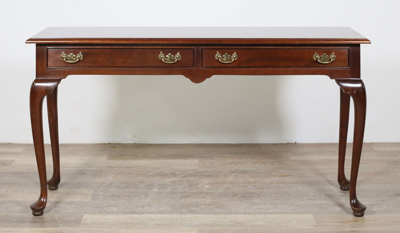 Stickley Queen Anne Style Mahogany Console (1 of 16)