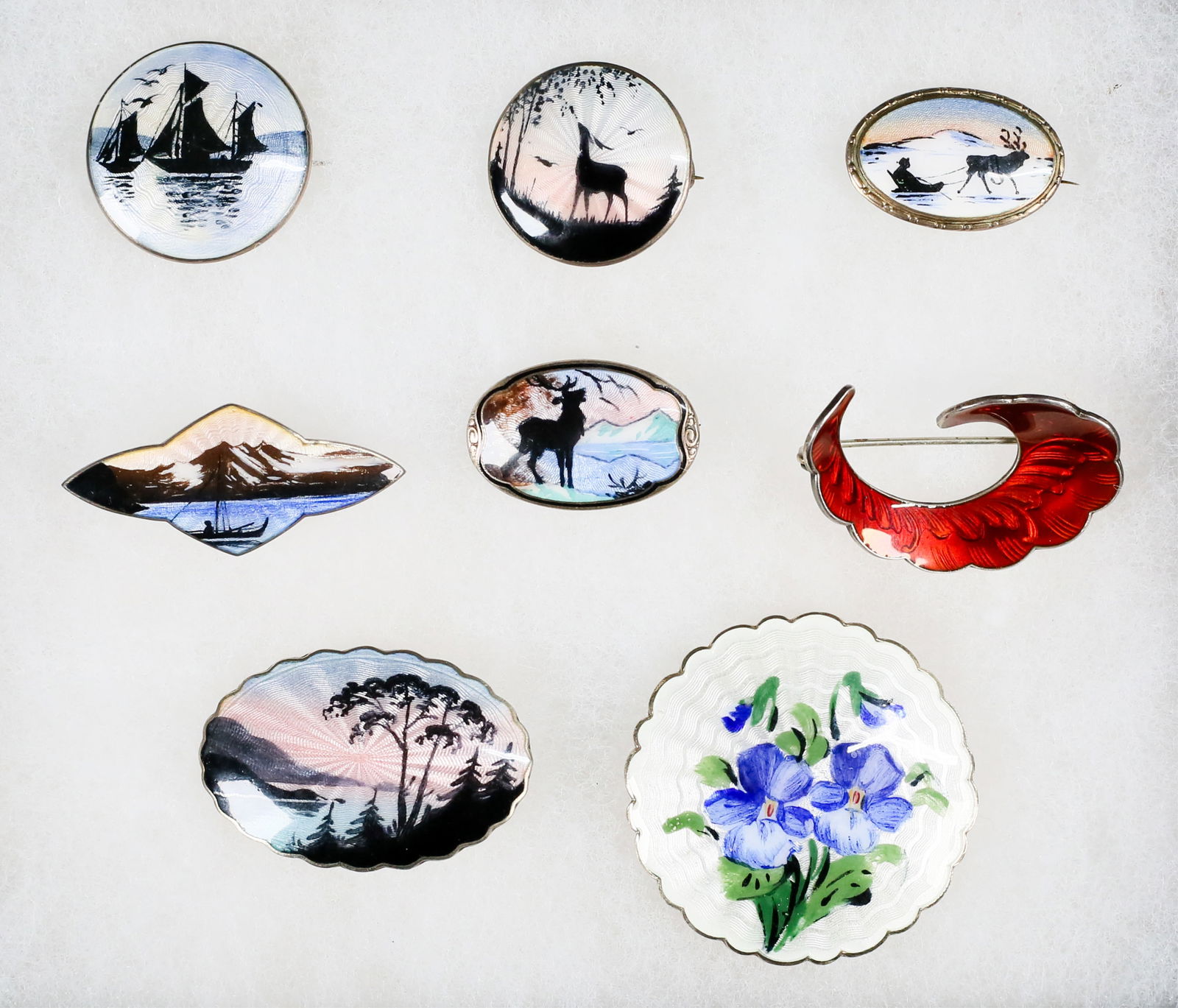 8 Norwegian Sterling & Enamel Brooches (1 of 14)