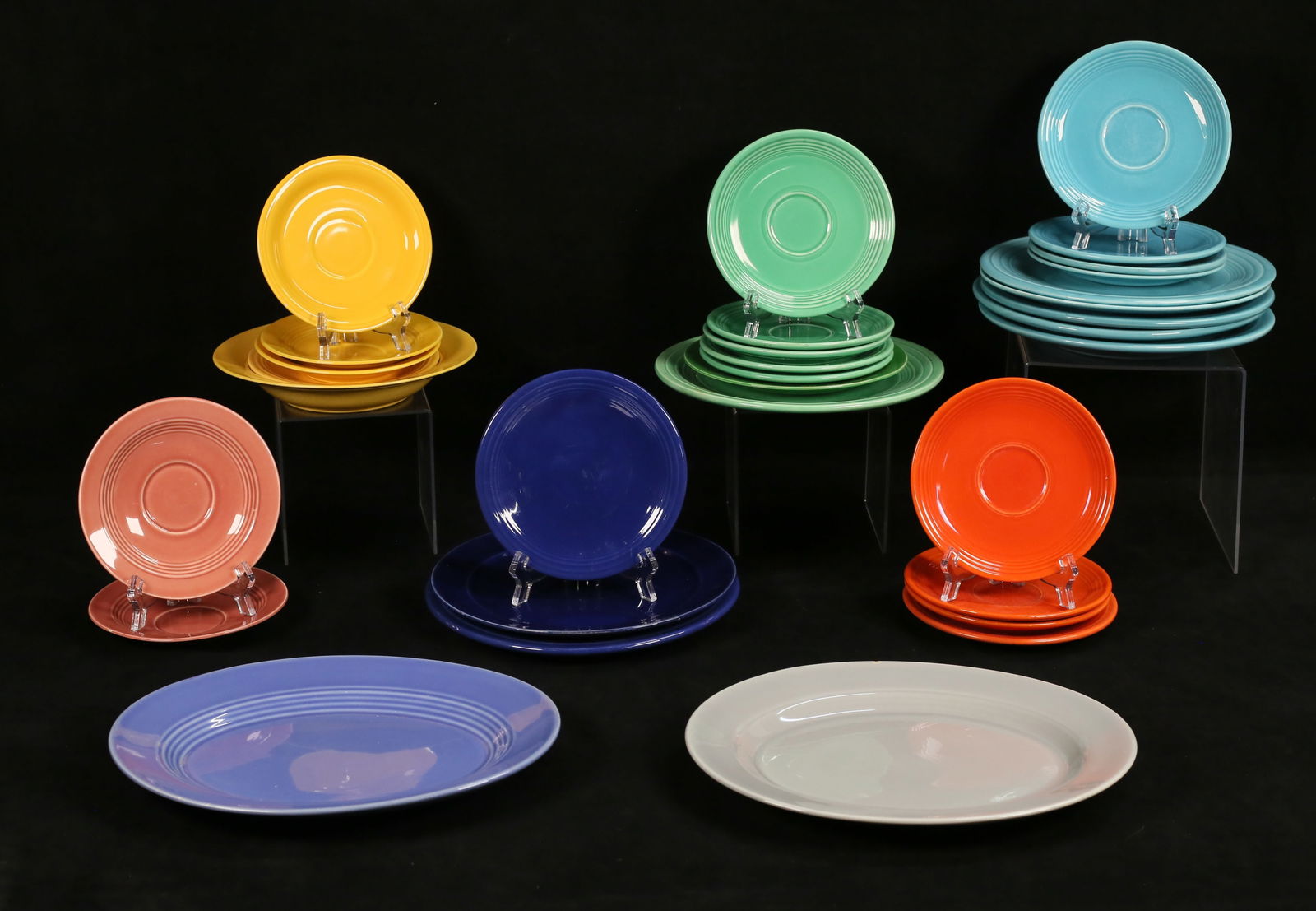 32 Pieces Vintage Fiestaware (1 of 19)