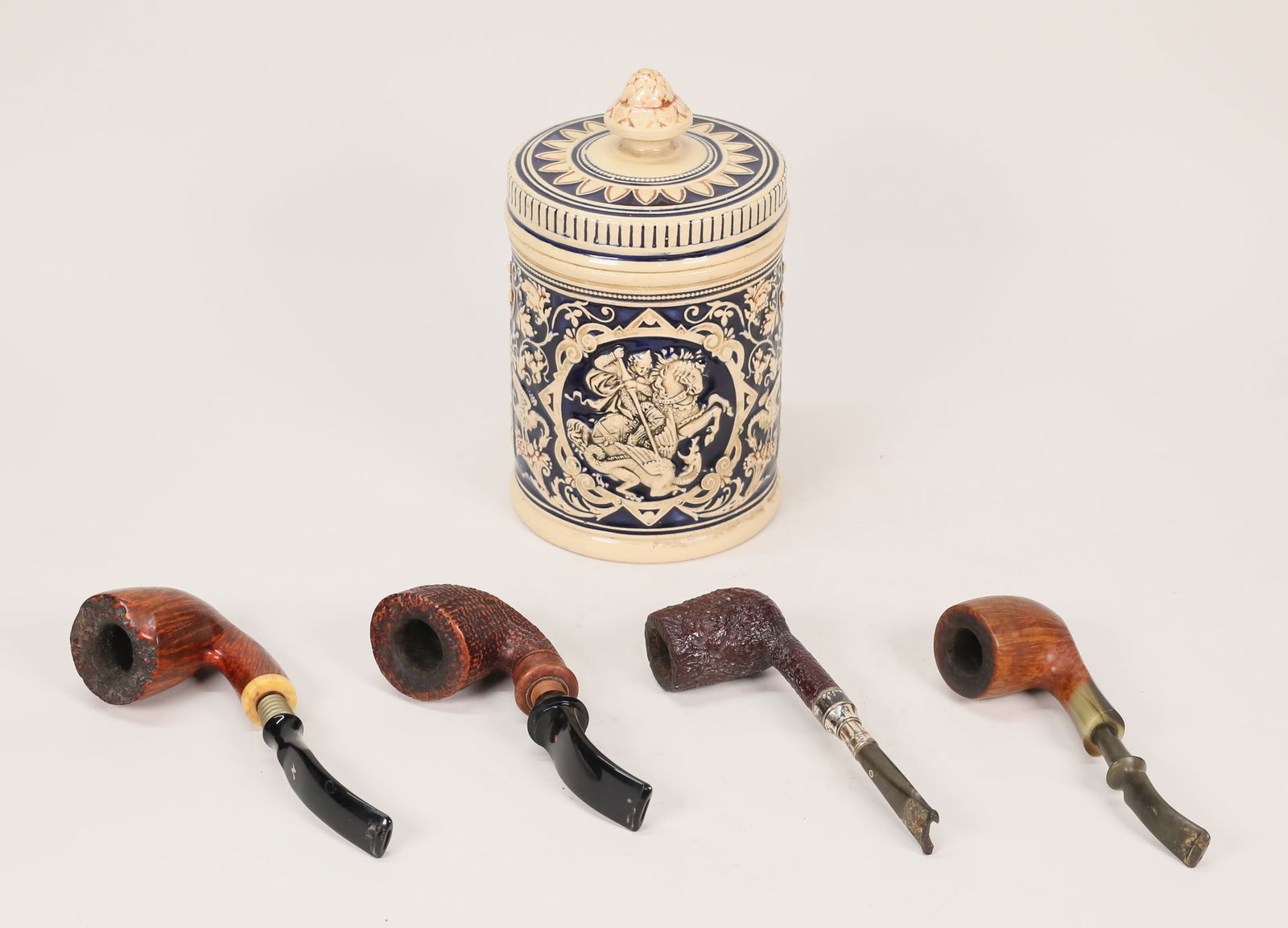 Lot of Pipes & Tobacco Jar (1 of 20)