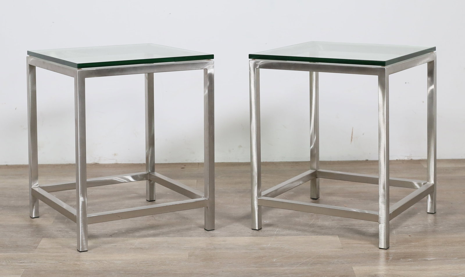 Pair of Florence Knoll Style Chrome End Tables (1 of 15)