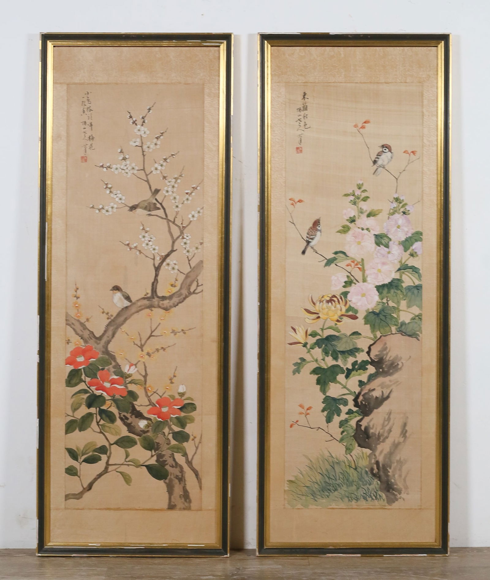Pair of Chinese Paintings on Silk Birds & Flowers (1 of 18)