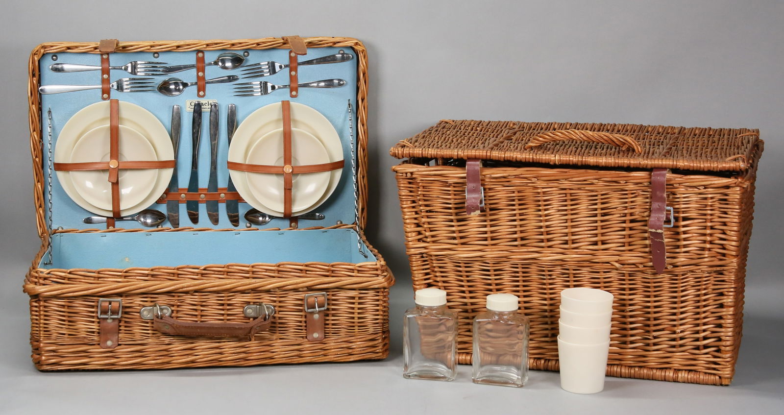 Coracle English Picnic Set & Picnic Basket (1 of 20)