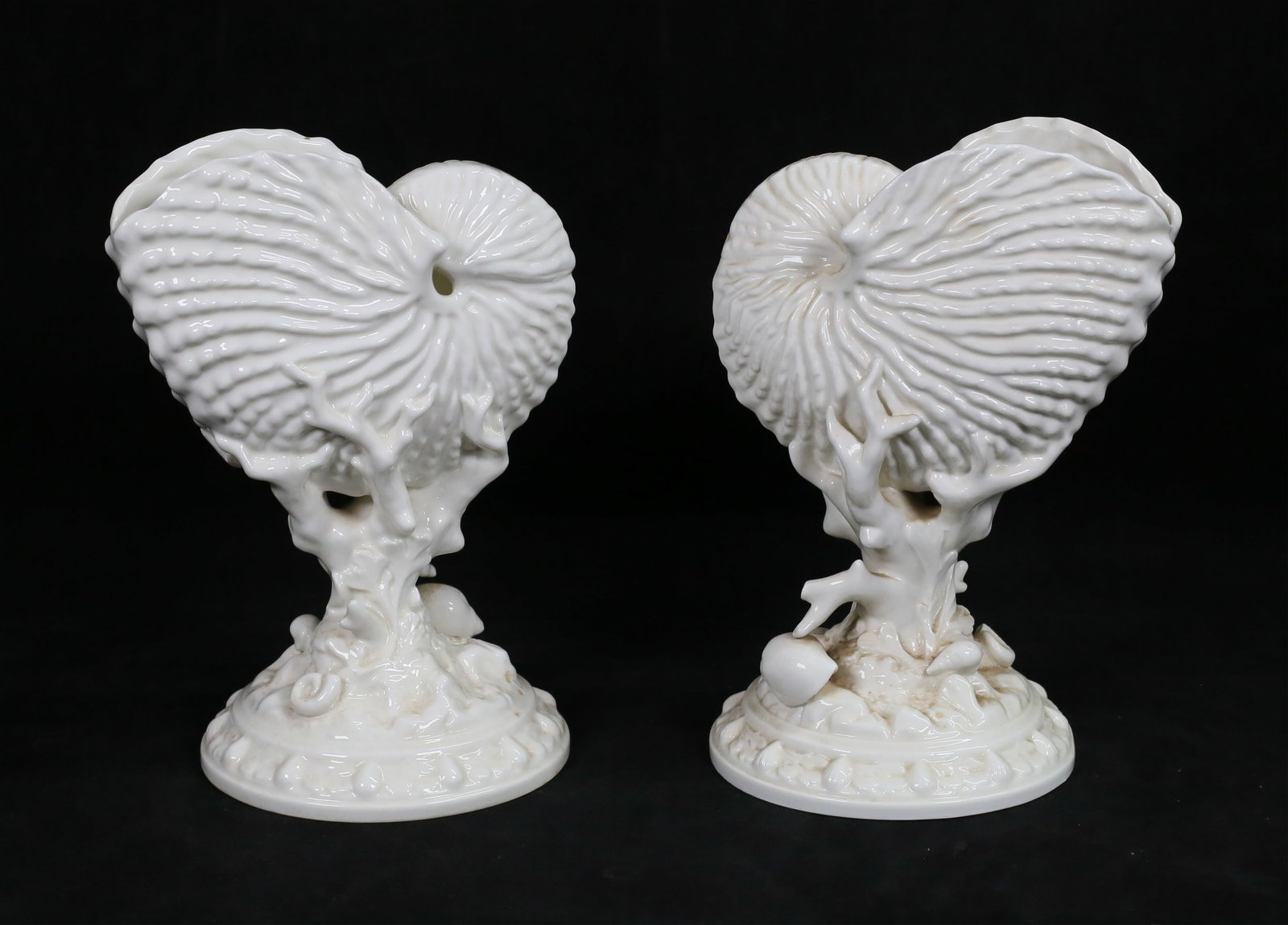 Pair Royal Worcester Porcelain Shell Vases (1 of 15)