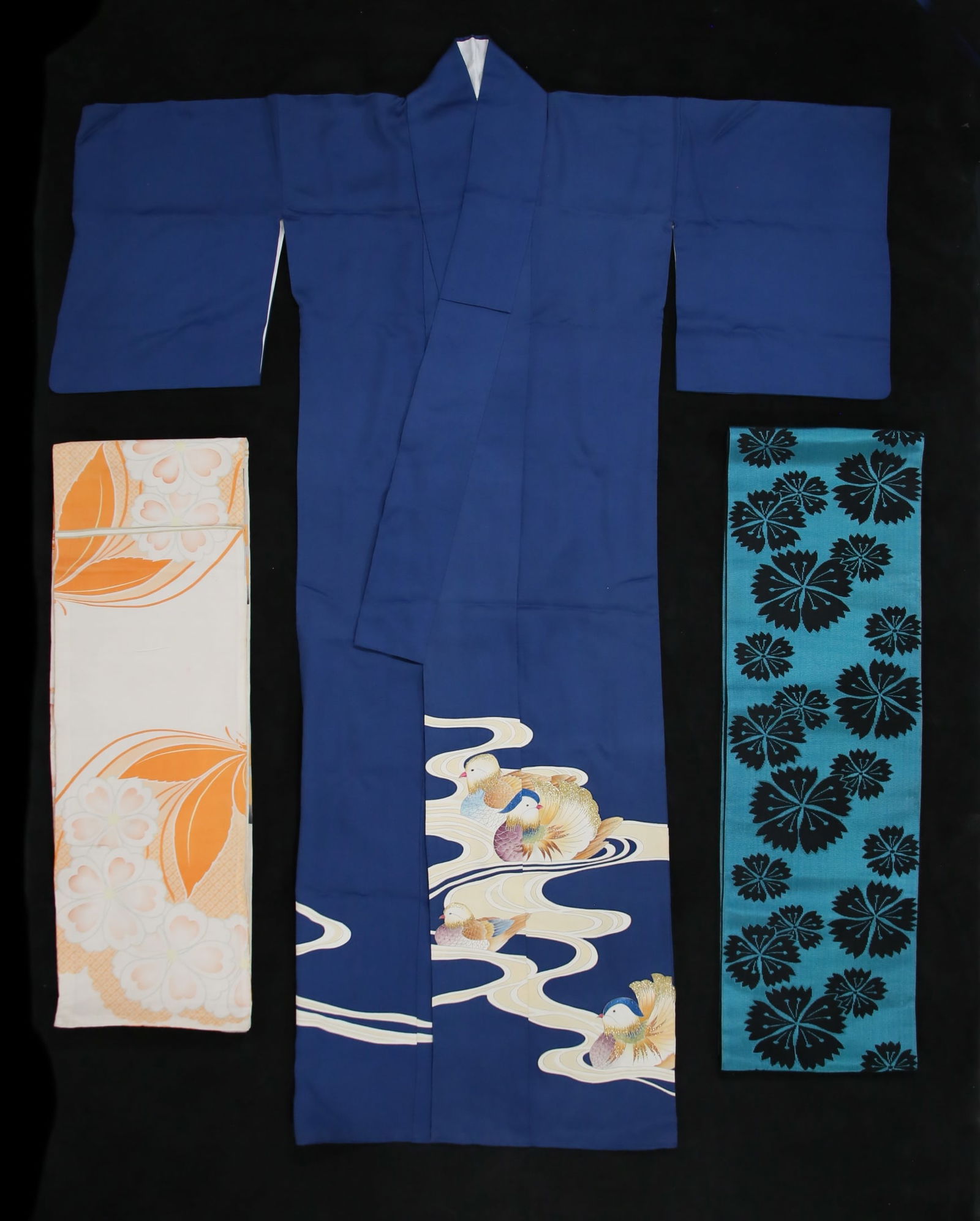 Silk Kimono With 2 Obi (1 of 20)