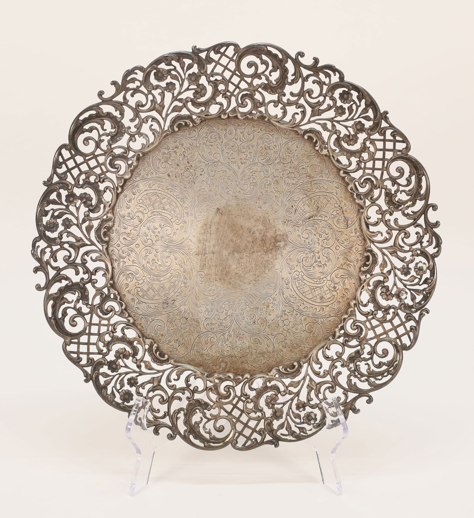 Howard & Co. Sterling Centerpiece (1 of 13)